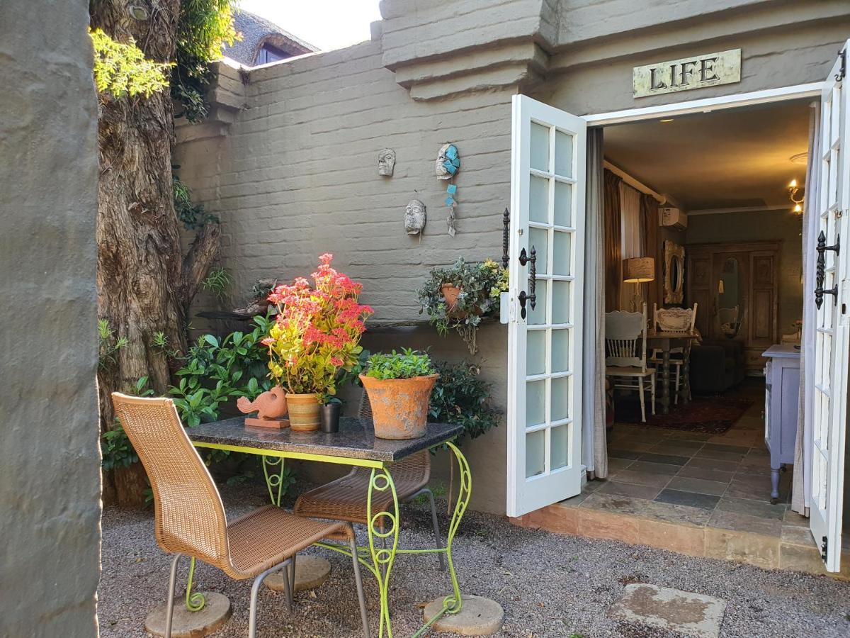 Waterhouse Guest Lodge In Waterkloof Pretoria-Noord Eksteriør billede