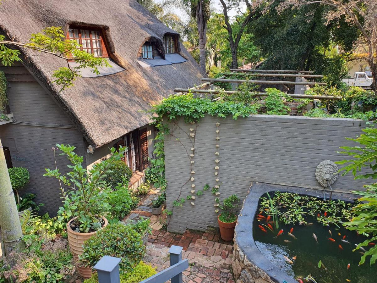 Waterhouse Guest Lodge In Waterkloof Pretoria-Noord Eksteriør billede