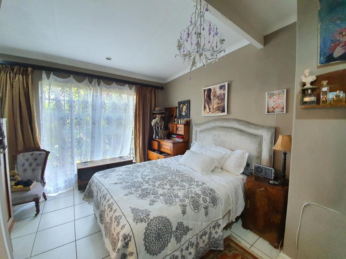 Waterhouse Guest Lodge In Waterkloof Pretoria-Noord Værelse billede