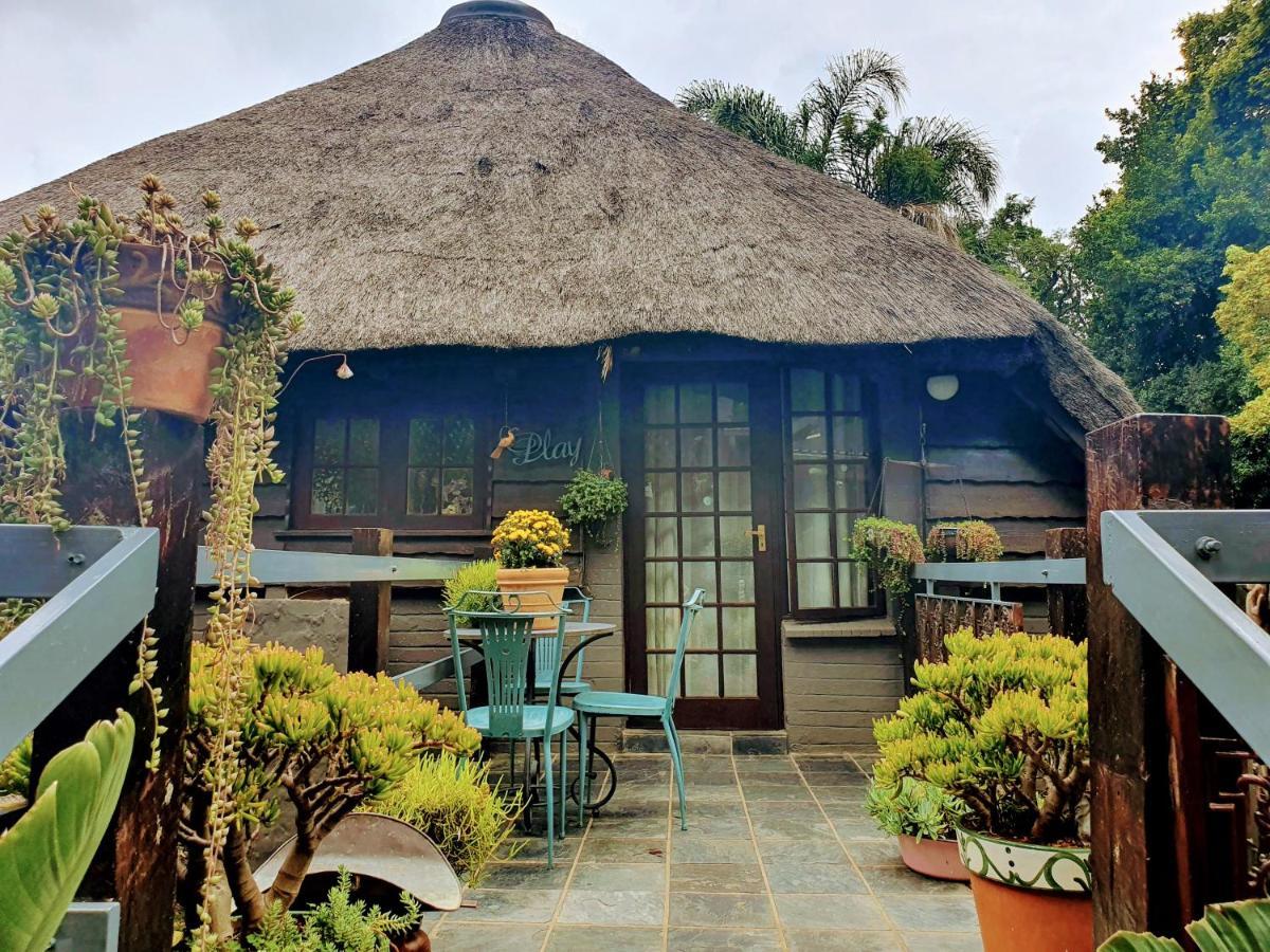 Waterhouse Guest Lodge In Waterkloof Pretoria-Noord Eksteriør billede