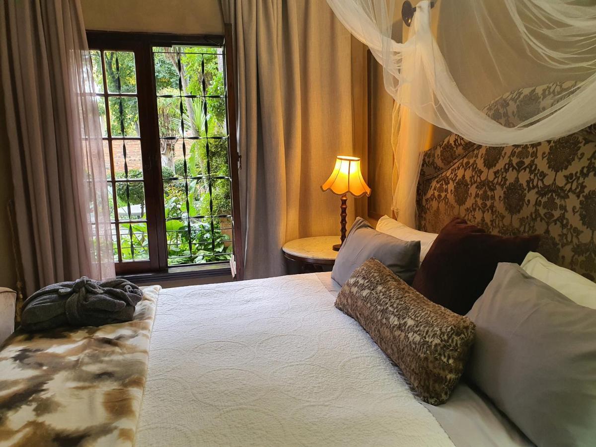Waterhouse Guest Lodge In Waterkloof Pretoria-Noord Eksteriør billede