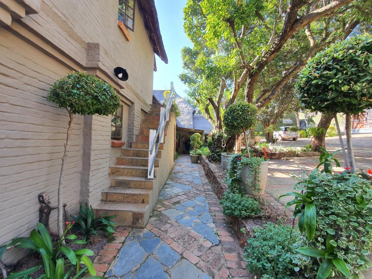 Waterhouse Guest Lodge In Waterkloof Pretoria-Noord Eksteriør billede
