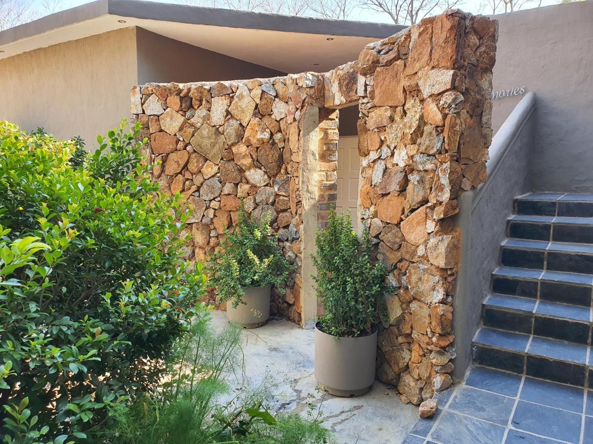 Waterhouse Guest Lodge In Waterkloof Pretoria-Noord Eksteriør billede